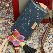 Load image into Gallery viewer, Shane Uptown