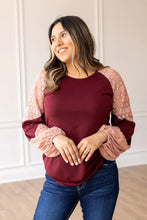 Load image into Gallery viewer, Berry Blush Lace Top