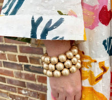 Load image into Gallery viewer, Gold Big Ball Bracelet
