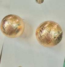 Load image into Gallery viewer, Gold Big Ball Studs