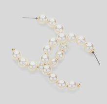 Load image into Gallery viewer, Pearl Earrings