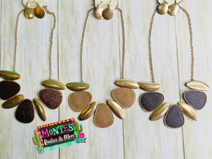 Pebble Necklace Set